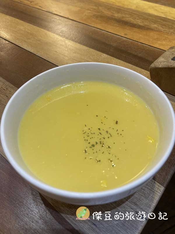 美食找尋:台中田樂日式咖啡廳品嘗漢堡排的美味│台中美食│台中西區│台中咖啡廳 - 第9張圖 台中田樂日式咖啡廳