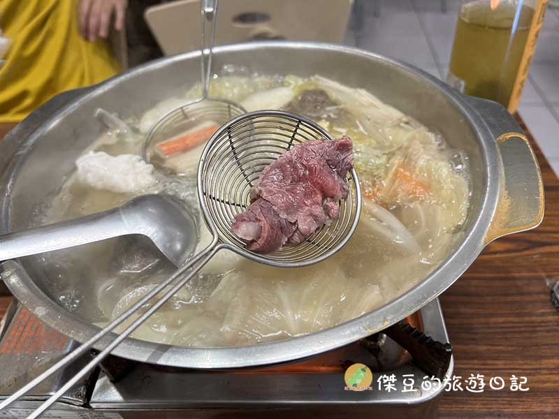 台南阿家牛肉湯及牛肉火鍋:物超所值的溫體牛肉火鍋饗宴!│台南美食│台南南區 - 第3張圖 台南阿家牛肉湯及牛肉火鍋