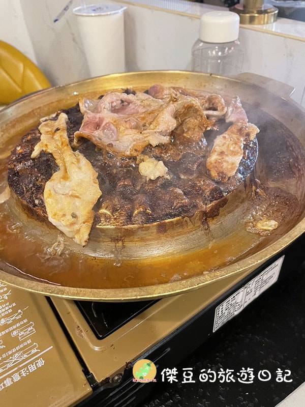 台南大遠百金大尉八色銅盤烤肉吃到飽