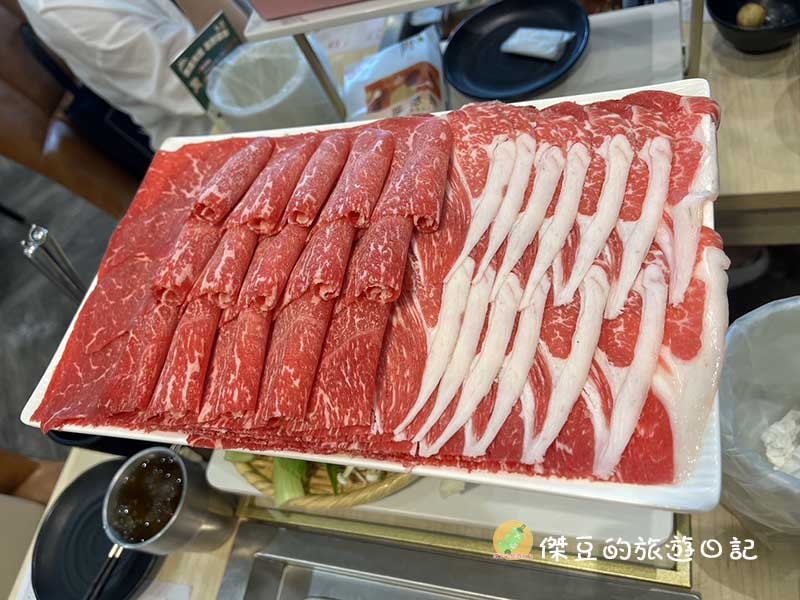 台南夢時代的星野肉肉鍋吃到飽!頂級肉品大滿足 - 第13張圖 台南夢時代的星野肉肉鍋吃到飽