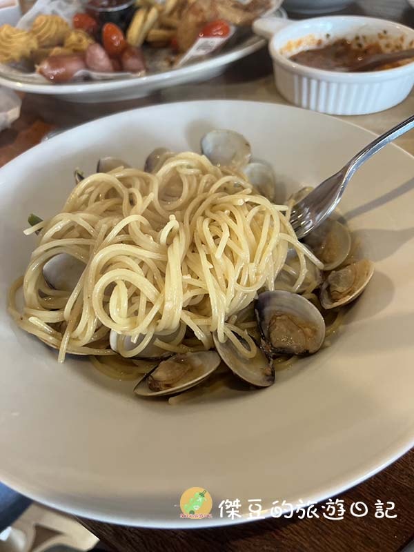 【義式美食推薦】薄多義 Bite 2 Eat 台南崇學店:披薩雙饗、義大利麵一次滿足 - 第24張圖