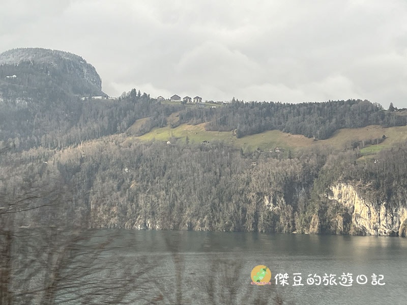 歐洲瑞士火車初體驗:從聖加倫到策馬特的浪漫雪景與文化探索│國外旅遊│德國瑞士 - 第21張圖