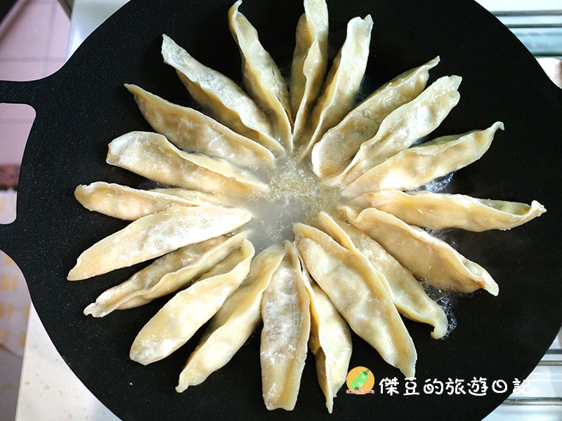 【國民鮪魚tunaking魚有王X姐夫嚴選|鮪魚煎餃、手掌大扇貝、鮪魚肉圓】美味評測│美食開箱 - 第4張圖