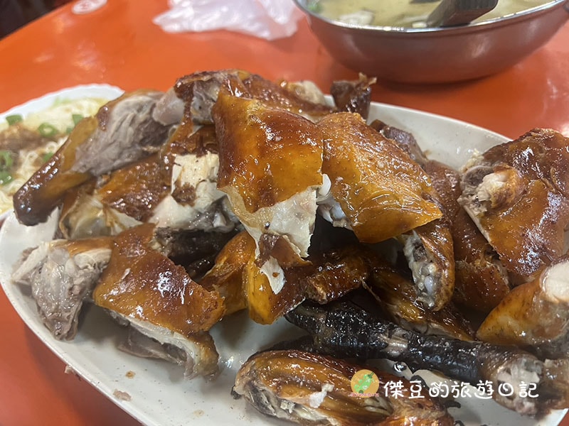 南投竹山福伯黃金雞|竹山必吃脆皮黃金雞,外酥內嫩超多汁!│南投竹山美食│南投美食 - 第1張圖 南投竹山福伯黃金雞