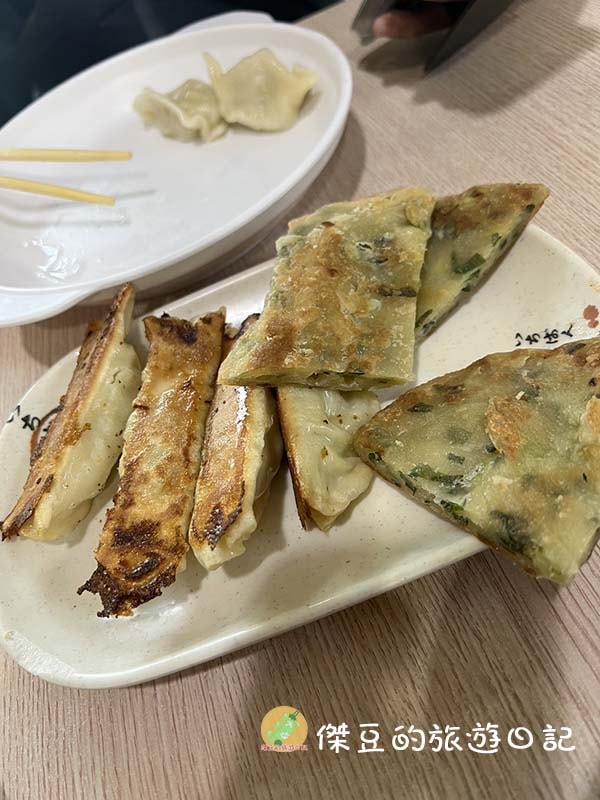 北區小北平餡餅粥|北方麵食的好味道,炸醬麵、蔥油餅、煎餃通通必點│台南美食│台南北區 - 第5張圖 北區小北平餡餅粥