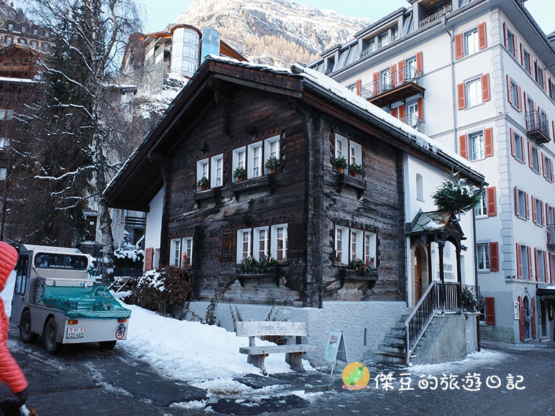 歐洲瑞士馬特洪峰必看!日照馬特洪峰山美景、登山纜車與巧克力鍋初體驗心得│歐洲瑞士│德國瑞士 - 第43張圖