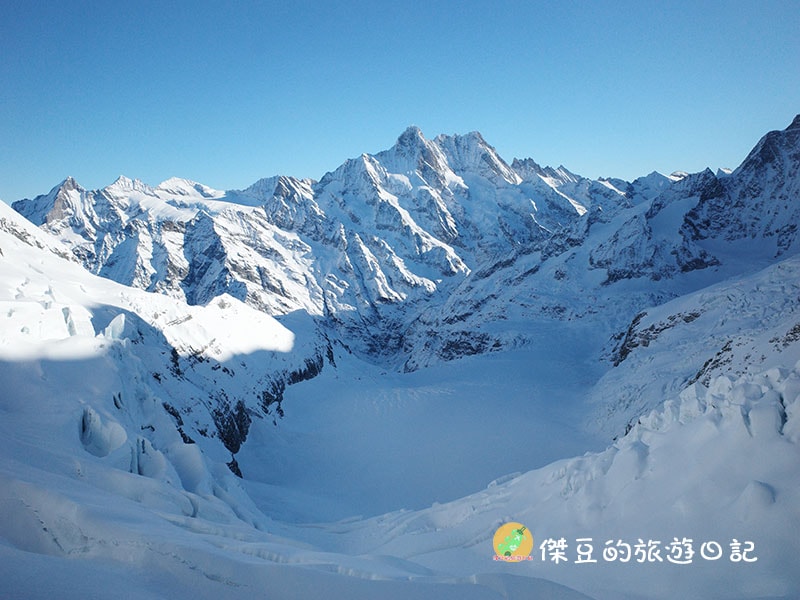 【德瑞旅行日記】歐洲瑞士少女峰初體驗、玄彬湖打卡、廬森聖誕市集一日遊│歐洲旅遊│德國瑞士 - 第1張圖 歐洲瑞士少女峰初體驗