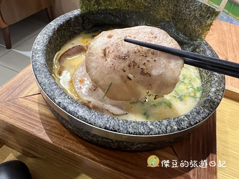 究Sho石燒拉麵育德伍店|燒到最後一口都還燙的石鍋拉麵│台南北區│台南美食 - 第4張圖 究Sho石燒拉麵育德伍店