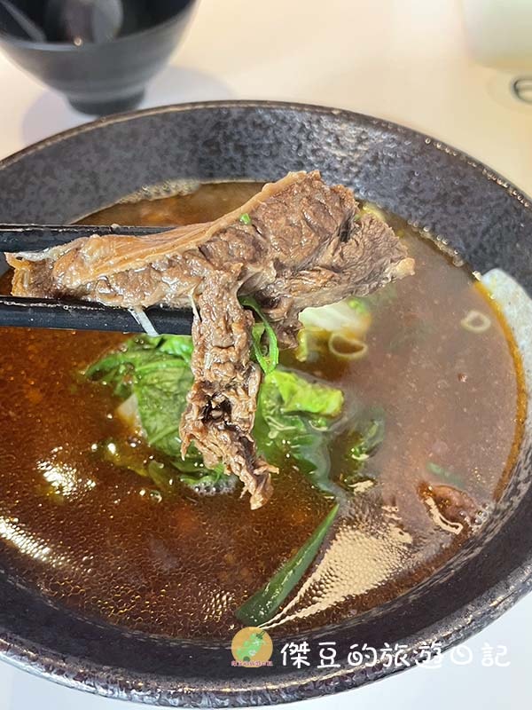老唐牛肉麵台南創始店|經典紅燒湯頭+軟嫩牛肉,吃完超滿足!│台南美食│台南中西區 - 第4張圖 老唐牛肉麵台南創始店