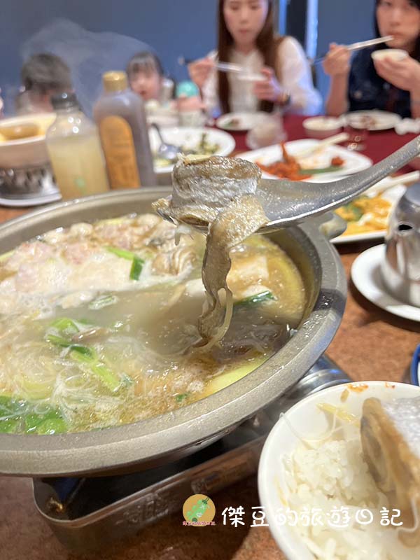【台中聚餐推薦】頂園燒鵝担仔廚房安和店|火焰燒鵝超霸氣,家庭朋友聚餐首選│台中美食│台中西屯 - 第11張圖 頂園燒鵝担仔廚房安和店
