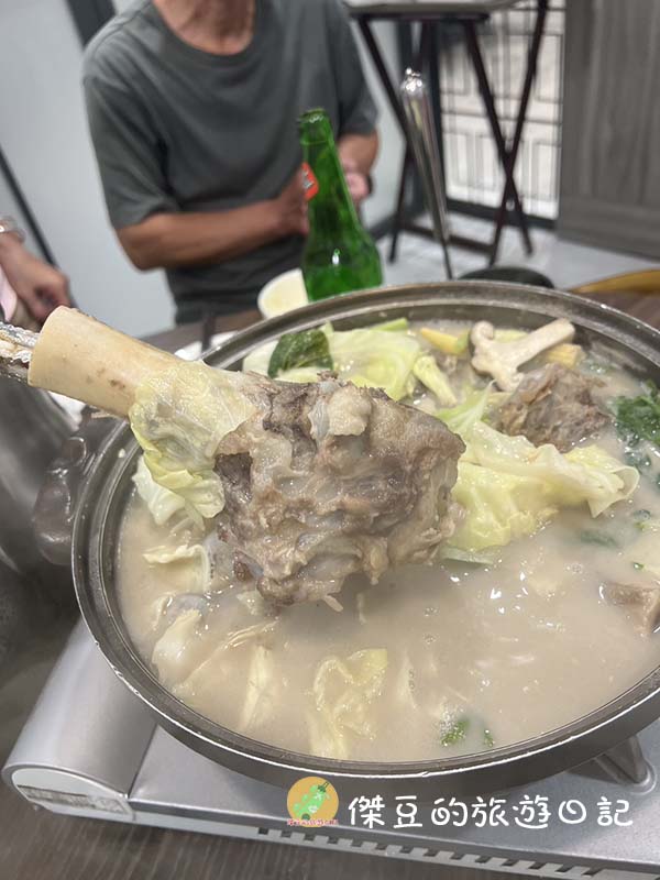 台南廚房有雞中華總店「正宗花雕雞」一鍋三吃超滿足│母親節家族聚餐好選擇│台南美食│台南東區 - 第6張圖 台南廚房有雞中華總店
