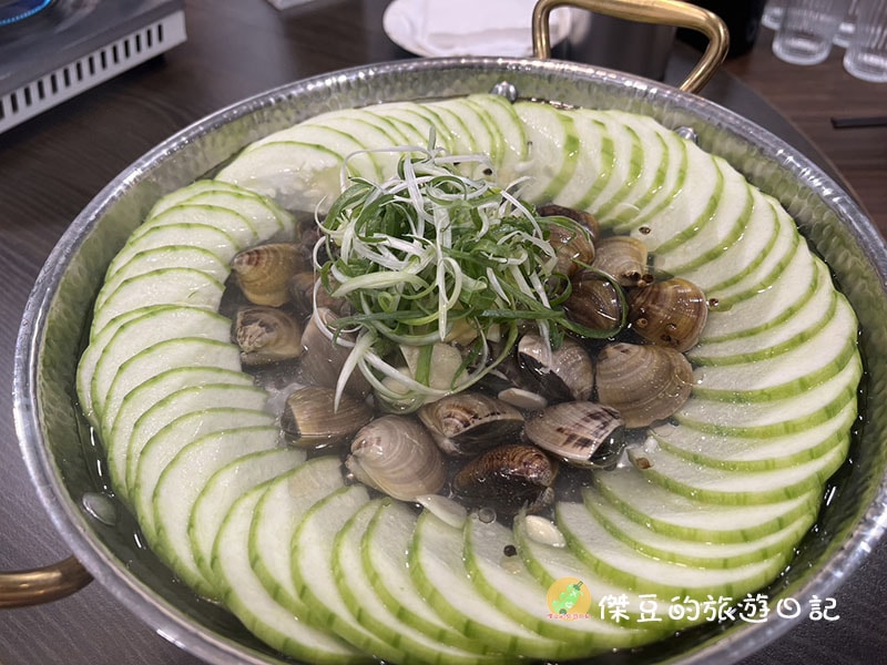 台南廚房有雞中華總店「正宗花雕雞」一鍋三吃超滿足│母親節家族聚餐好選擇│台南美食│台南東區 - 第8張圖 台南廚房有雞中華總店