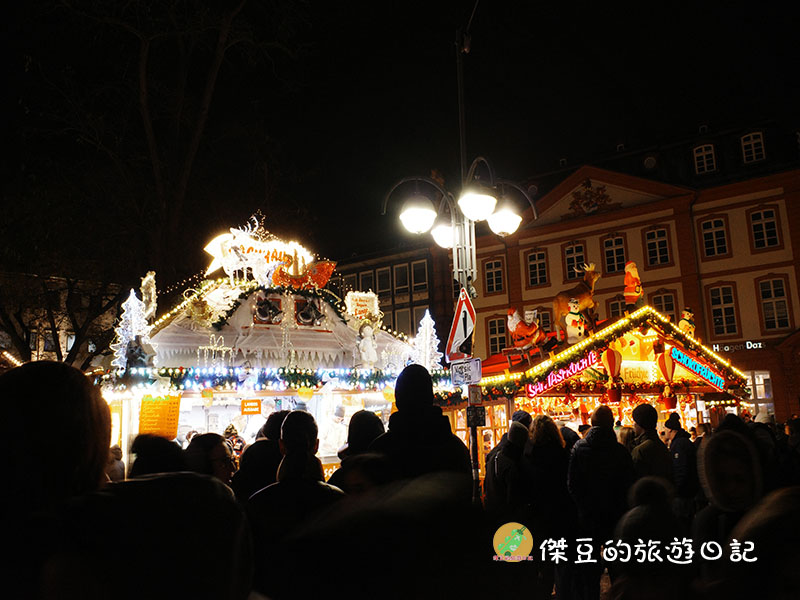 聖誕紅酒香中漫步:走進歐洲首都史特拉斯堡與法蘭克福的節慶童話│歐洲旅遊│德國瑞士│法國 - 第24張圖