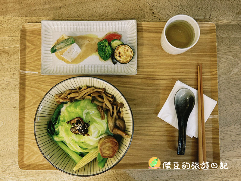 【台南南區溫記手作麵】羅勒蘑菇 & 煙女花辣醬,純素食也能這麼好吃│台南南區 - 第8張圖 台南南區溫記手作麵