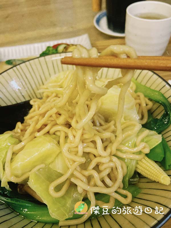 【台南南區溫記手作麵】羅勒蘑菇 & 煙女花辣醬,純素食也能這麼好吃│台南南區 - 第10張圖