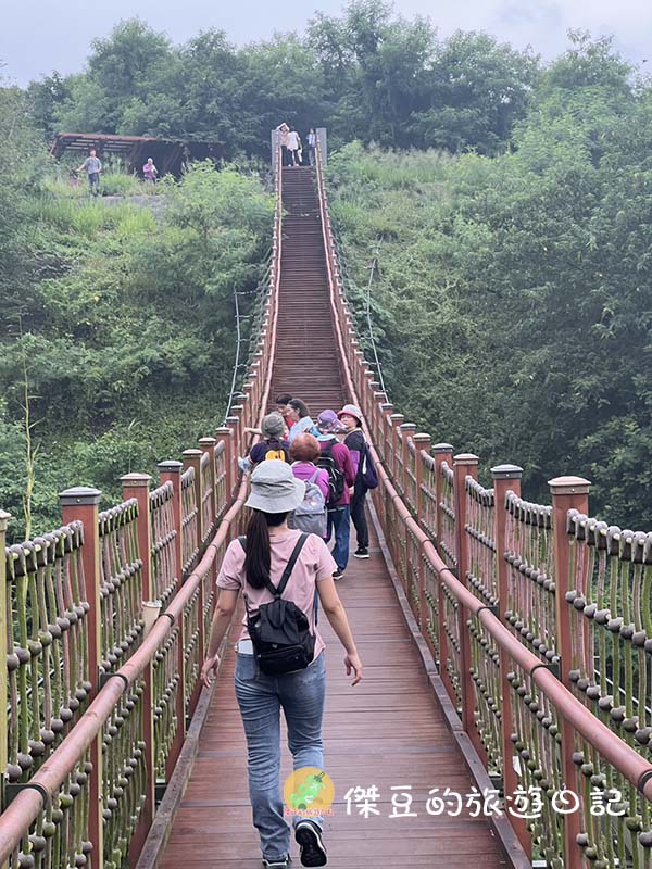 高雄漯底山自然公園|早晨40分鐘輕鬆登頂,享受鳥語花香與壯闊惡地美景│高雄美景│高雄彌陀 - 第10張圖 高雄漯底山自然公園