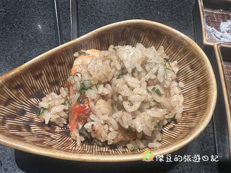 【美食推薦】台南碳佐麻里新興店|燒肉控的天堂!安格斯牛小排、蒜蝦飯、三味雞每一道都驚艷│台南南區 - 第19張圖