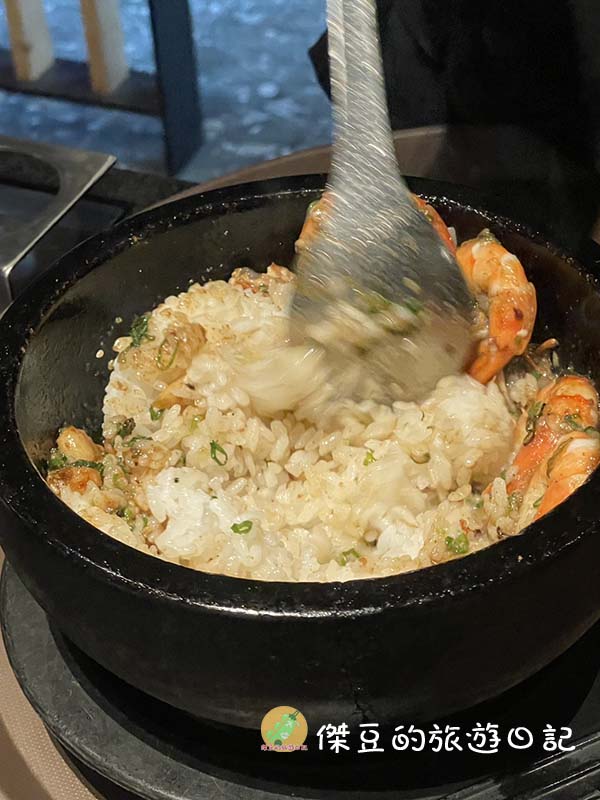 【美食推薦】台南碳佐麻里新興店|燒肉控的天堂!安格斯牛小排、蒜蝦飯、三味雞每一道都驚艷│台南南區 - 第23張圖