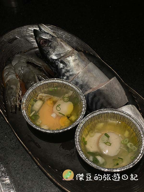 【美食推薦】台南碳佐麻里新興店|燒肉控的天堂!安格斯牛小排、蒜蝦飯、三味雞每一道都驚艷│台南南區 - 第18張圖