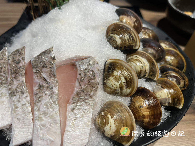 台南北區開鍋CAGUO育德店｜麻辣鍋香氣濃、肉質好吃！家庭聚餐的新歡選擇