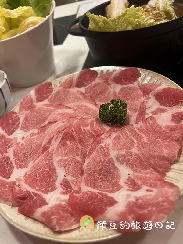【台南聚餐推薦】北區密密一鍋育德店:環境超乾淨的質感火鍋,喝一口湯頭就知道厲害! - 第8張圖 北區密密一鍋育德店