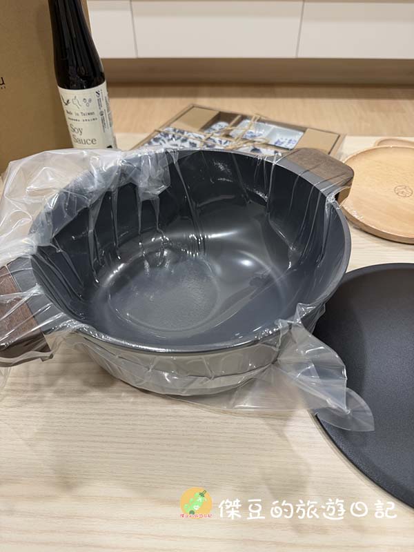 【開箱文】taku 大古鑄鐵鍋:煎魚金黃酥脆、煮火鍋也超讚!回歸天然材質的安心選擇│廚房好物。 - 第5張圖 【開箱文】taku 大古鑄鐵鍋:煎魚金黃酥脆、煮火鍋也超讚!回歸天然材質的安心選擇│廚房好物。