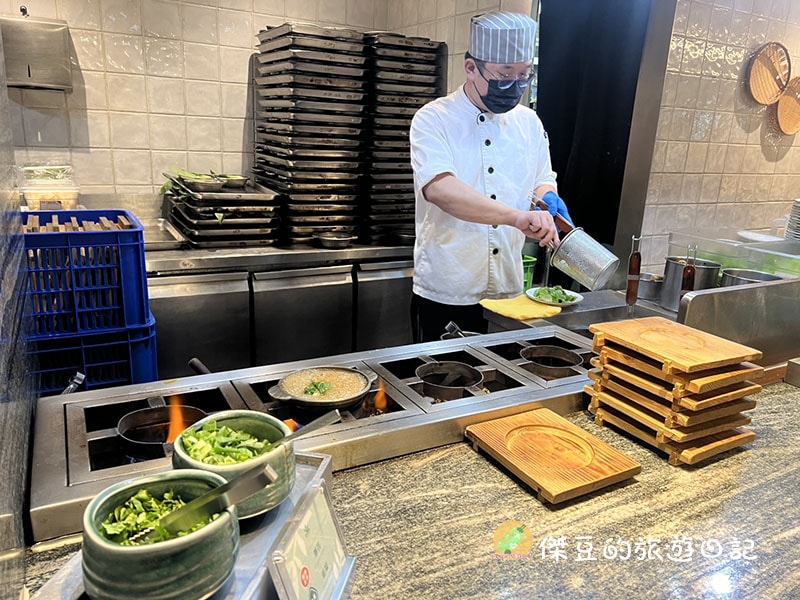 完全不像在吃素!台北板橋果然匯心得分享:湯頭濃郁的牛肉麵+入味麻辣臭豆腐,好吃到忘記沒肉這回事。 - 第5張圖 台北板橋果然匯心得分享