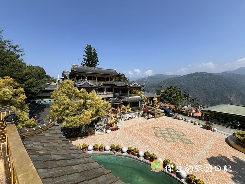 嘉義秘境梅山龍王金殿：走過蜿蜒 36 彎深山仙境！中午造訪完美避開人潮，享受微風與清幽禪意│嘉義景點