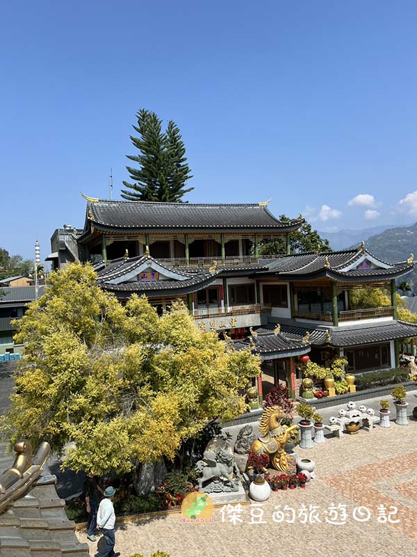 嘉義秘境梅山龍王金殿：走過蜿蜒 36 彎深山仙境！中午造訪完美避開人潮，享受微風與清幽禪意│嘉義景點