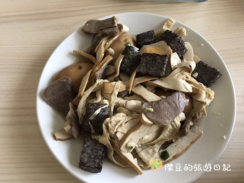 台南北區外省魯味泡椒麵館