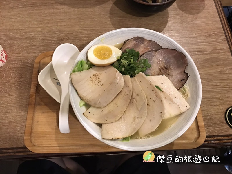 小郜家雞白湯拉麵