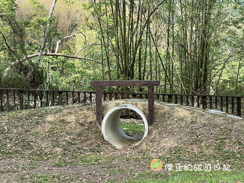 【阿里山公路必遊】旺萊山愛情大草原遊記：超大方！整塊土鳳梨酥免費試吃，搭配解膩果醋太完美│嘉義番路鄉