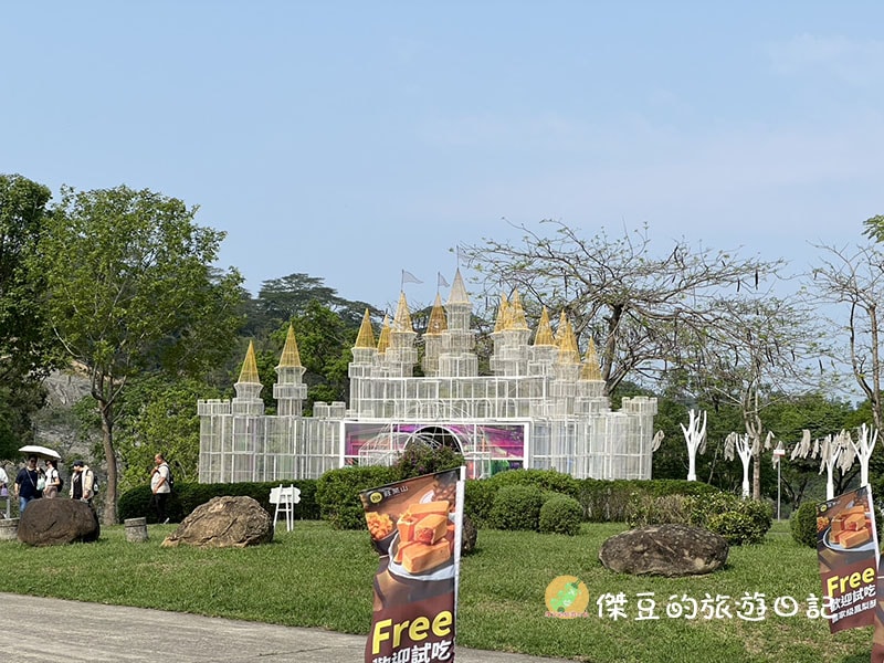 【阿里山公路必遊】旺萊山愛情大草原遊記：超大方！整塊土鳳梨酥免費試吃，搭配解膩果醋太完美│嘉義番路鄉