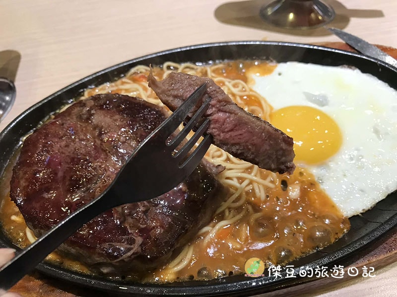 桃園八德美食|小時厚牛排八德店│美食紀錄:推薦厚切沙朗牛排與豐富自助吧 - 第2張圖 小時厚牛排八德店